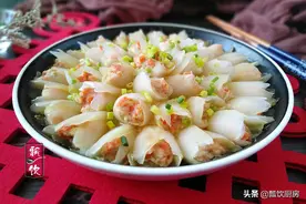 白菜妙到毫巅的做法，1卷1蒸，好吃又好看，过年做来吃，受称赞​图片