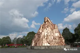 腾越文化广场，文明腾冲的缩影图片