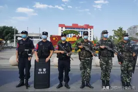 鄂州公安特警持续推进“雷火2021”专项行动“秋季攻势”图片