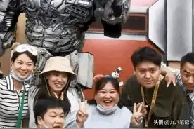 贾玲瘦了！与张小斐低调同游，从闺蜜捧成女一号，真正的神仙友情图片