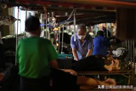 最暖心的“夜市”！南宁盲人按摩师组团摆摊，巧手治愈夜归人图片