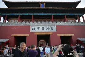 我36岁，年薪60万，却两鬓斑白，老家人眼中的骄傲，北漂中的苟且图片
