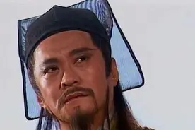 君子剑某驰图片