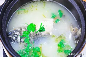 无论炖什么鱼，牢记这3点，炖出来的鱼汤又浓又白，还鲜香没腥味图片