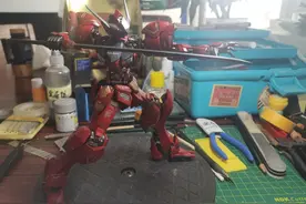 红色勇者巴巴托斯图片