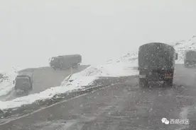川藏线汽车部队有一种车，叫“报饭车”图片
