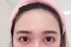 早上出门前做下面四件事，不仅皮肤变好，妆容也越来越服帖图片