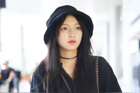 程潇的机场穿搭，美丽帅气的小仙女图片