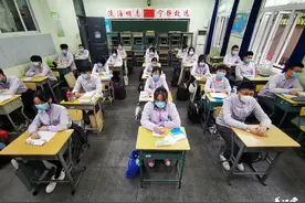开学啦！少年归来，今天武汉各高中是这样的……图片