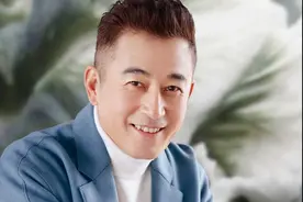 《跨过鸭绿江》王志飞：岳母比我大10来岁，我将她当亲生妈妈图片