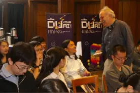 号召人才回流势在必行，开放“双国籍”建议利弊参半，你怎么看？图片