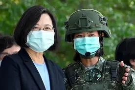 海峡锐评 | 解放军战机七天六进“台湾空域”，这是什么节奏？图片