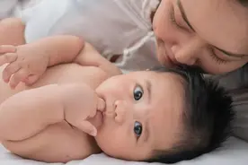 孩子晚睡有哪些危害？如何让孩子早睡？图片