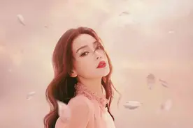 芭莎座位表出炉！杨颖独坐拒与85花比美，杨紫镶边不敌王俊凯图片