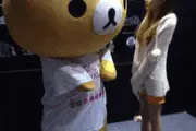 GIF搞笑趣图：真是太幸运了！小姐姐都亲我了！好激动图片