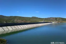 引大济湟西干渠这段渠道实现首次试通水图片