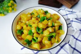 土豆这么做真香，晚餐就吃它，坚持一段时间，体质均衡了，很舒坦图片