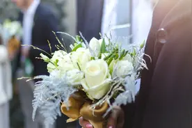 离婚后，前妻有困难你会帮忙吗？这三种答案很现实，也提醒了女人图片