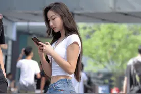 网友:好羡慕她的男朋友。图片