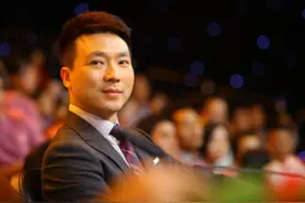 同为央视顶梁柱，董卿花6000万买豪宅，为何康辉至今都买不起房？图片