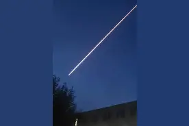 陨石、飞机、激光武器？内蒙古鄂尔多斯现神秘光束 到底是什么？图片