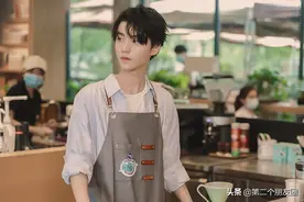 王俊凯太狠了：出的题，每一道都“针对”黄晓明图片