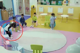 熊孩子吐口水，越说越来劲？孩子彰显个性，家长应该怎么做？图片
