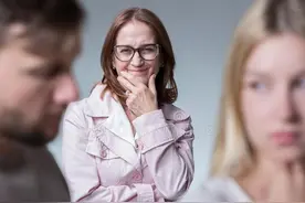 一位婆婆的大实话：别把儿媳当女儿照顾，才是最好的婆媳关系图片