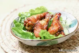 在家也能吃到香甜入味的烤鸡翅，调味汁很简单，家常调料就能制作图片