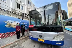 苹果园地铁站今“拉门”封站 1号线站内指示牌线路图全更新图片