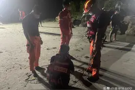柬埔寨5名游客落水，救援队紧急出动>>>图片