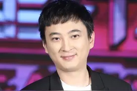 王思聪的风流情史，靠金钱征服了15个女人，如今却沦为了爱情舔狗图片