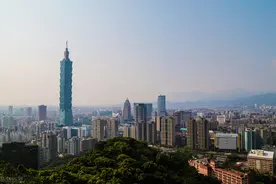 石齐平：台湾终于站上了风口浪尖图片