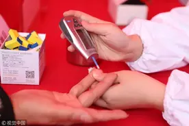 有医生靠“拉人”赚钱，“血液不检查就出结果”背后的体检乱象图片