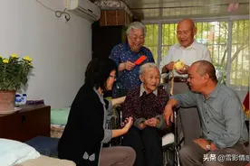 “活得太久不一定是福，也有可能是折磨”九旬长寿老人道出无奈图片