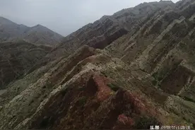 武当庙地标—登“五花肉山”记图片