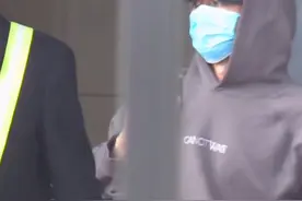谢霆锋被拍回王菲家过夜！曾在小屋缠绵4天，网友：这是真爱图片