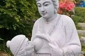 景区现24孝雕像，“女子母乳喂婆婆”被批糟粕，如此孝道该传承吗图片