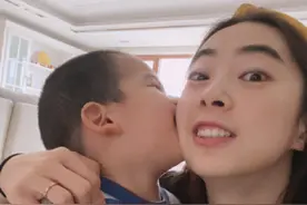 奥运亚军谌龙与老婆同框，女方颜值惊艳似王祖贤，二胎计划也曝光图片
