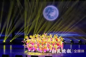 听，这是一曲上海中职生唱给祖国的生日歌图片