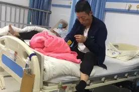 单亲爸爸独自将女儿养大，如今因病倒下，急需肝移植图片
