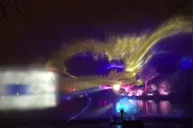 实拍全息水幕电影 栩栩如生！图片