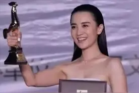 容貌出众，40岁还不结婚的8位女星，秦岚佘诗曼最让人可惜图片