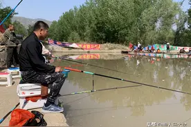 新手垂钓黑坑必备技能，玩转频率与灵活应变能力才能让鱼获翻倍图片