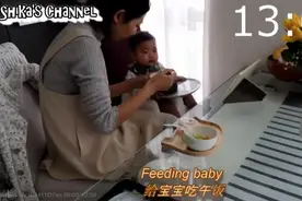 日本28岁主妇清晨，没空吃早餐却给保姆做饭，堪称“超忙网红”图片