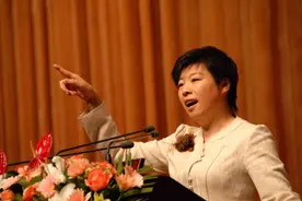 从于丹到蒙曼，国学大师沦为“文化小丑”，国学容不得虚妄之语图片