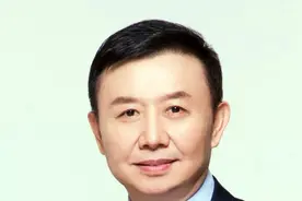 培养了11位两院院士，“人民英雄”张定宇从此走出，揭秘湖北这个硬核医学院图片