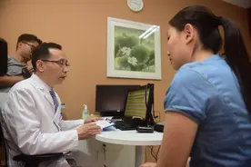 美女被前男友感染高危型HPV病毒，怎么办？图片