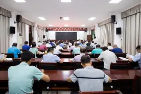 东方：以“背水一战”的精气神和超常规举措 全力打赢脱贫攻坚收官战图片