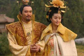 唐玄宗杨贵妃：后宫佳丽三千，而朕的眼里只有你图片